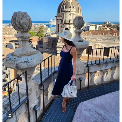 Beyond Yoga Featherweight At The Ready Square Neck Dress in Darkest Night Large