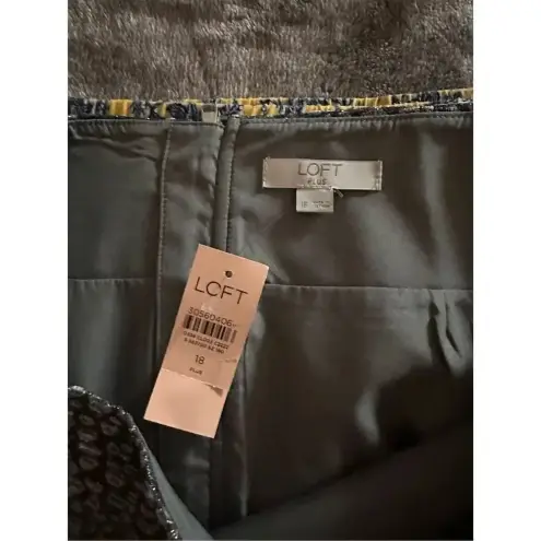 Loft  Metallic Pencil Skirt NWT  Size 18 Silver Black Textured Holiday  Skirt