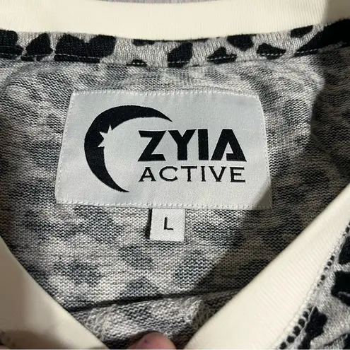 Zyia Active White Black Leopard Long Sleeve Top; Large Women’s