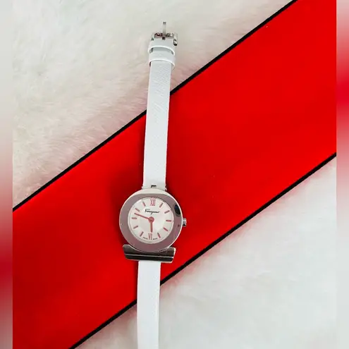 Salvatore Ferragamo Authentic watch💖