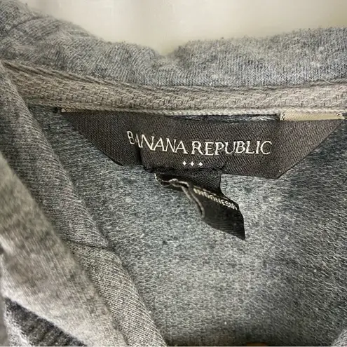 Banana Republic Factory Gray Hoodie with Snaps at the Bottom Women’s Size Medium