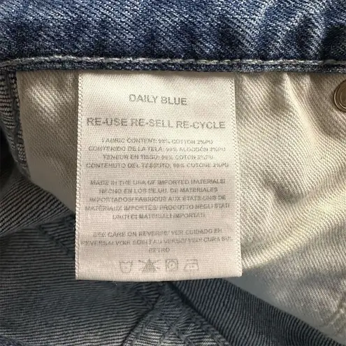 NWT Daily Blue Women's Burn Straight Leg Jeans Size 27 Blue Denim