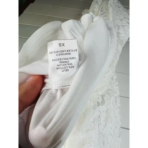 Aura Sleeveless White Lace Crew Neck Maxi Dress Boutique XS Illusion Hem