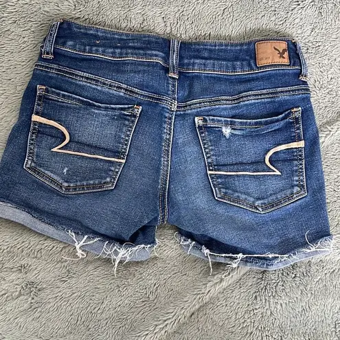 American Eagle  Women's Super Stretch Denim Jean Shorts Distressed Cutoff Size 2