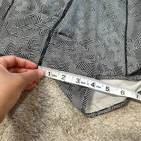 Lululemon  Women’s Hotty Hot Shorts Pull On 4” Lined in Seawheeze Size 6