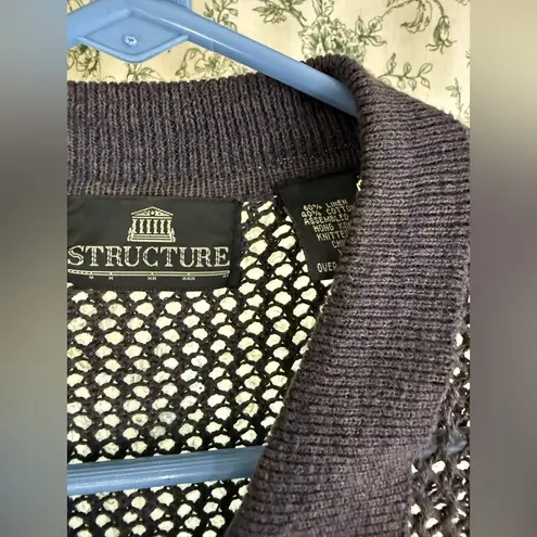 Structure  loose too