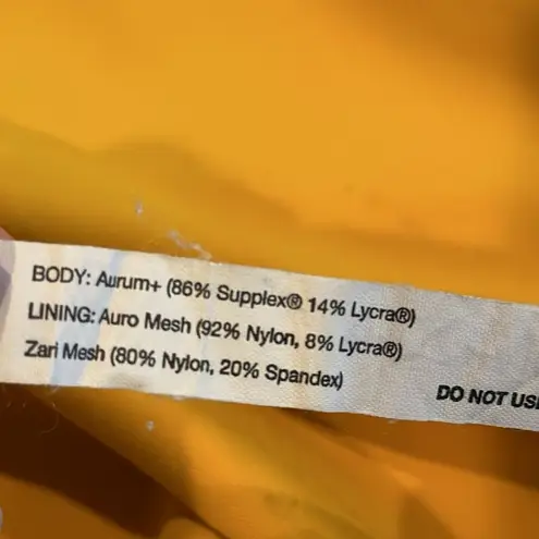 Yogasmoga Women’s Deep Yellow & Grey Strappy Built in Bra Workout Tank Top Size 8