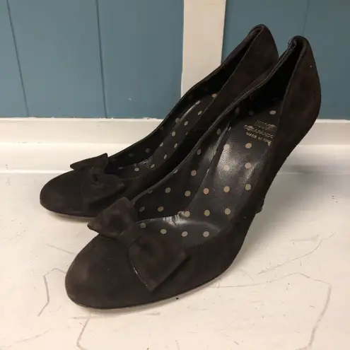 Moschino Cheap and Chic Womens Brown Suede Bow Accents Heels Shoes Bow US 8 / 39