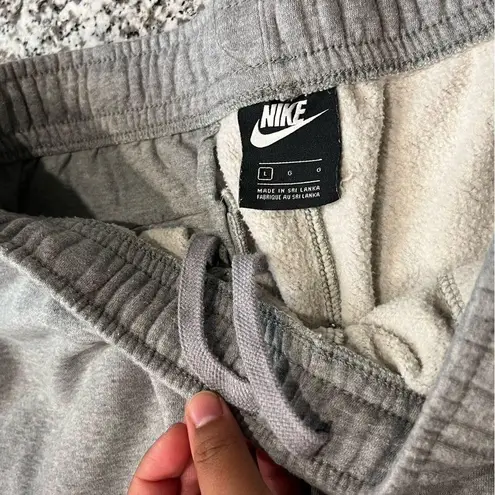 Nike  Women’s Grey Wide Leg Sweatpants Embroidered Logo Size Large Loungewear