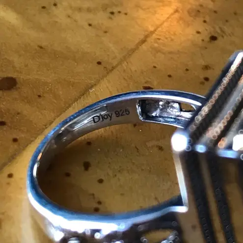 Genuine White Buffalo Turquoise Sterling Silver Ring Size 7