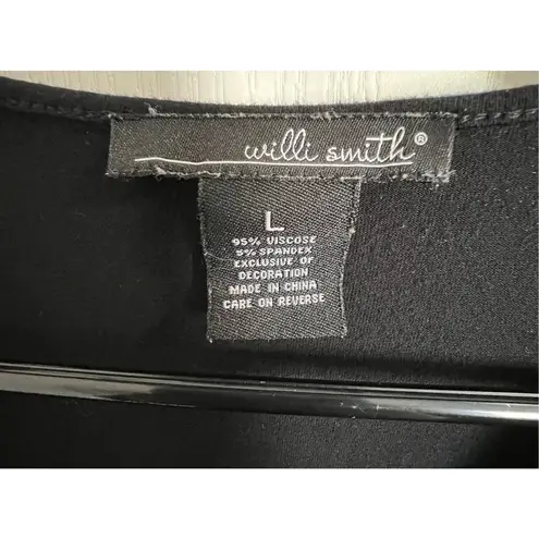 Willi Smith Crowl Neck Professional Black Blouse With Lace Detail