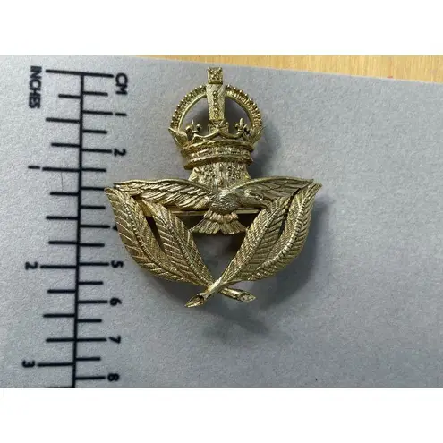 Vintage MJ ENT Clip Brooch Gold Tone Heraldic Royal Air Force Eagle Crown UK