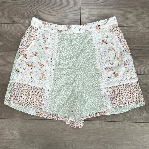 American Eagle  High Rise Floral Crinkle Patchwork Eyelet Shorts Size Medium