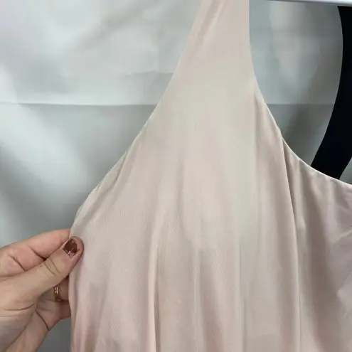 Iris & Ink women's nude pink black built