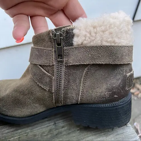 UGG  Benson Low Waterproof Leather Wool Lined Boots Size 6 - Image 5