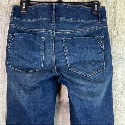 Apt. 9  Size 4 S Straight Leg Stretch Style Blue Denim Wash Jeans