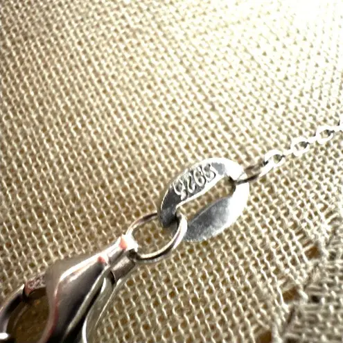 Amber Gemstone Pendant ā 925 Sterling Silver Setting, Natural Baltic Amber Jewel