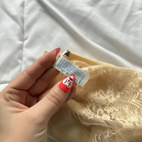 Vanity Fair Vintage 90s 80s Y2K Cami Camisole Womens Beige Boudoir Sexy Nylon Adjustable