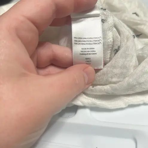 Rails  White V Neck T Shirt w/ Cactus Print