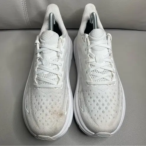 Hoka Clifton 9 White Athletic Running Shoes Sneakers Women’s Size 9.5