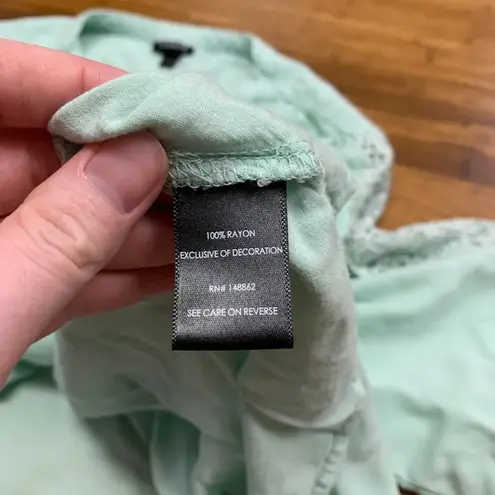 Torrid ‎ Blouse Womens Size 1X Green Top Lace Sleeve Plus V Neck Casual Comfy