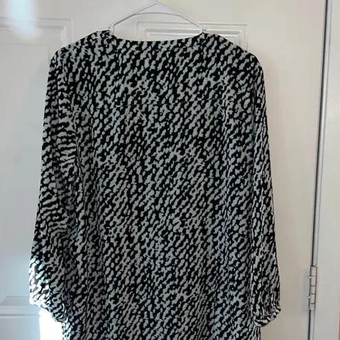 Dana Buchman  Leopard Print Top