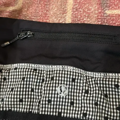 Lululemon  Run Pace Setter Skirt  2 Way Stretch Dottie Gingham Black White 4