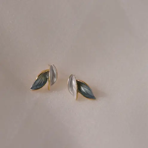 Exquisite Leaf Stud Earrings for Women,Leaves Earrings Gold