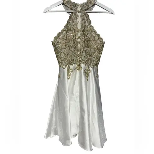 XScape Embellished Embroidered Mikado Party Dress White Gold Size 2 EUC