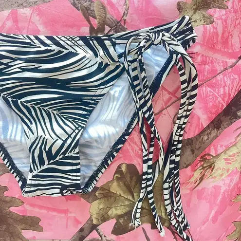 BCBGMAXAZRIA y2k vintage bcbg zebra print bikini bottoms