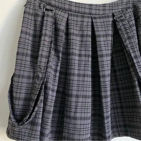 Hot Topic  Plaid Mini Skirt Black Grey Pleated Suspenders Sz Small Academia Y2K