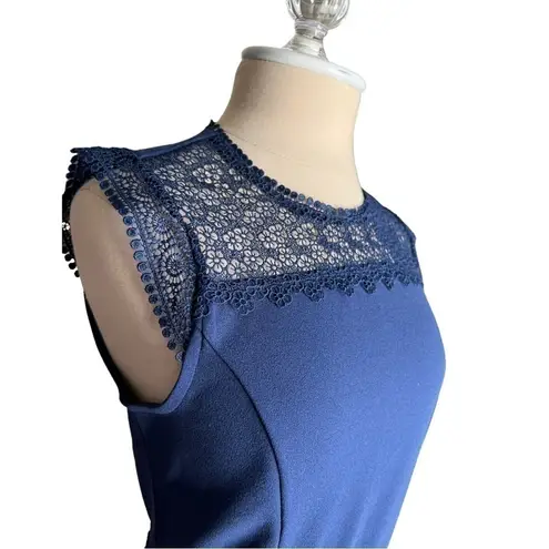 LORD & Taylor Dex Blue Floral Lace Detail Mini Cap Sleeve A