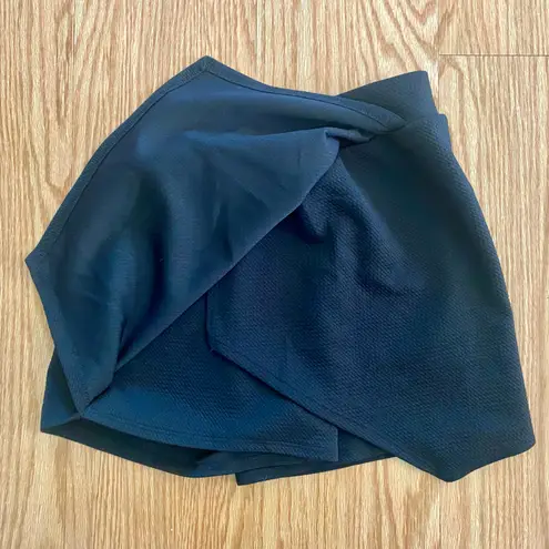 Potter’s Pot Black Faux Wrap Mini Skort Womens Small