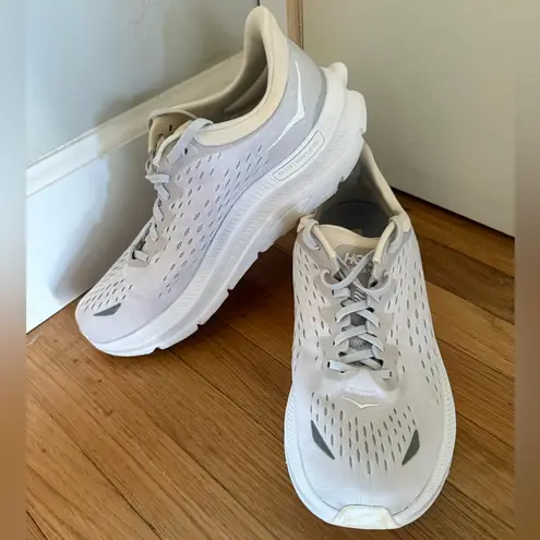 Hoka Kawana Women’s Running Shoe - EUC