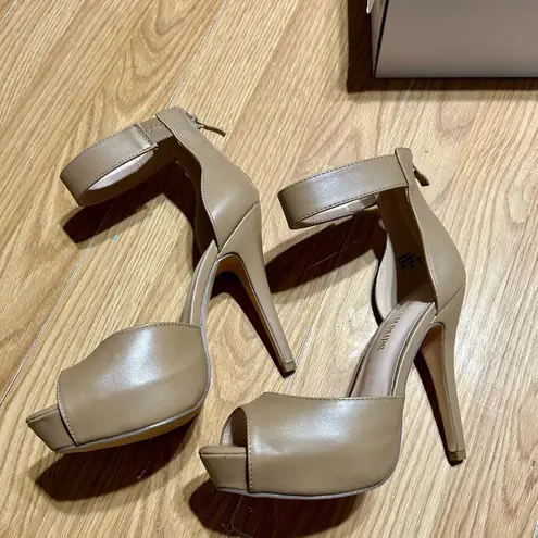 Dream Paris NWB Stiletto nude heels ankle strap platform peep toe women 8