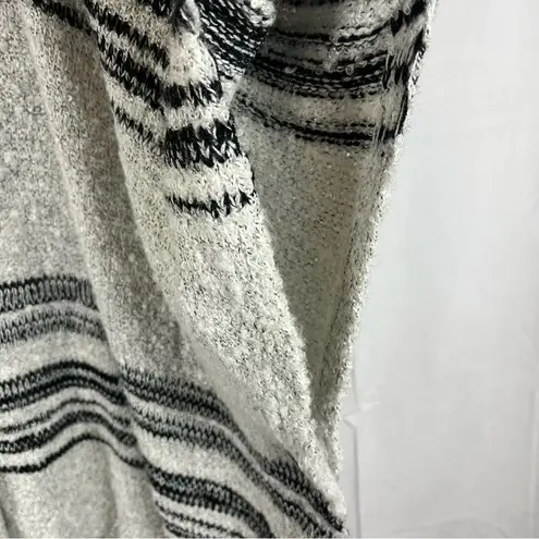 BCBGMAXAZRIA BCBGMaxAzaria Women’s Poncho Sweater Top Acrylic Gray & Black Stripes Size S/M