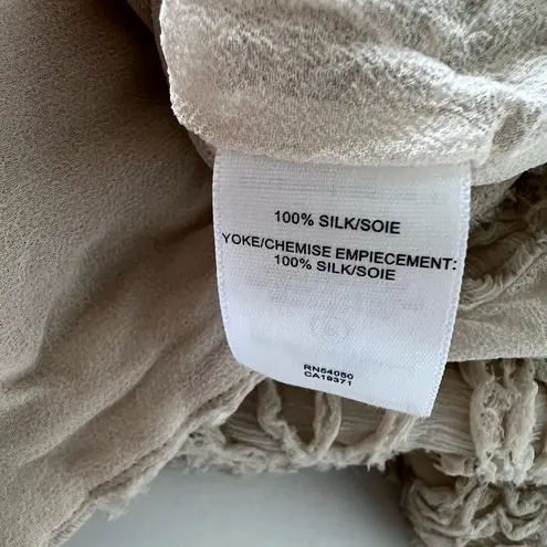 Robert Rodriguez top size 6 cream ruffle sweetheart