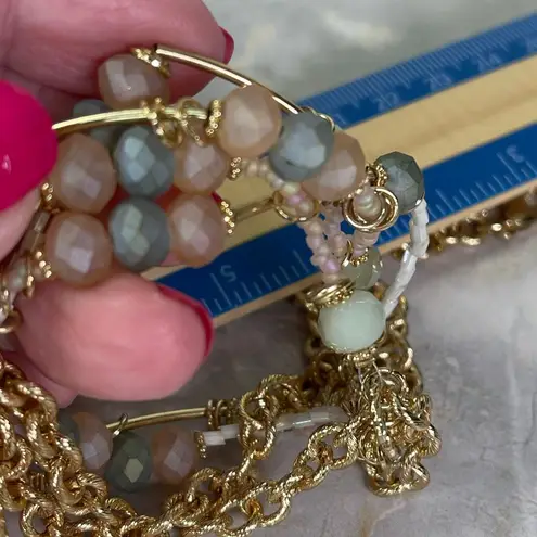 Multi layered faceted pastel stones with a teardrop peach decor boutique Gold
