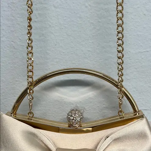 Alessia | Satin Clutch w/ Bow Accent ✨ Gold