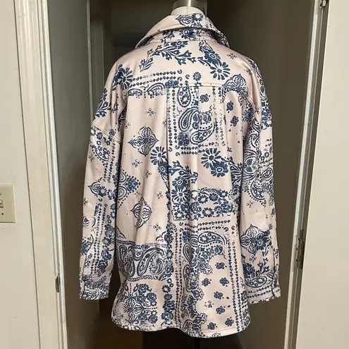 NWOT Bandana Print Shacket Blue Size XS