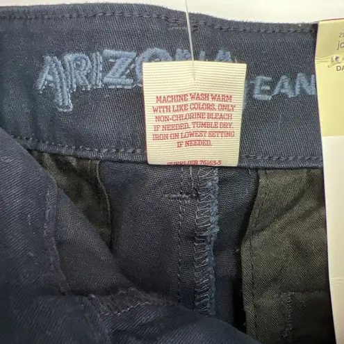 Arizona  Jean Size 7 Juniors Navy Blue Bermuda Shorts Womens 11" Inseam