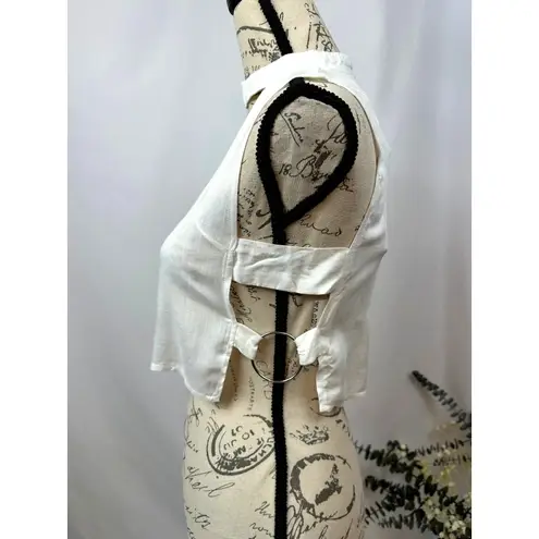 Charms Fashion Choker Crop Top V