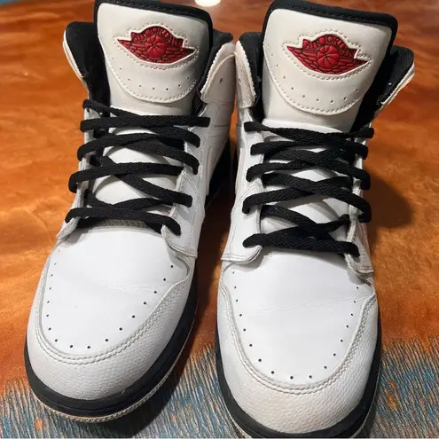 Jordan Air  1 Retro ‘86 White Gym Red Sneakers