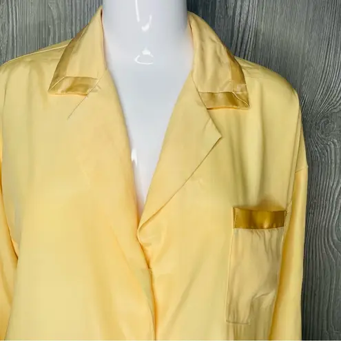 Victoria's Secret Vintage Victoria’s Secret Pajama Set silky long sleeve button top & shorts small