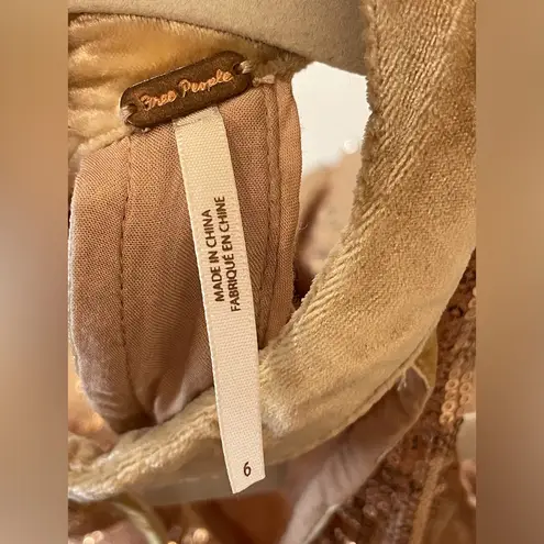 Free People  Film Noir Sequin Mini Halter Dress‎ in Rose Gold Size 6