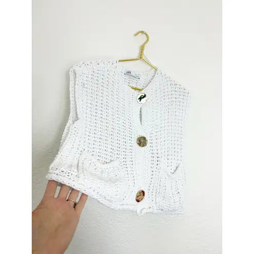 ZARA  White Chunky Knit Oversized Cardigan Sweater Vest Size Small Gold Button