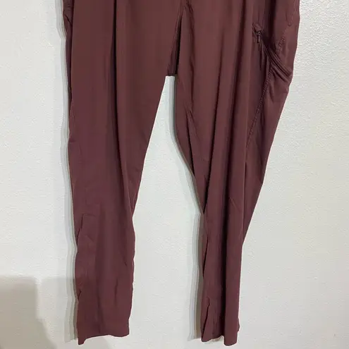 Mountain Hardwear  Burgundy Pull On Pants Sz XL