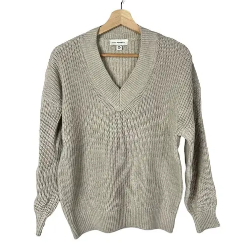 Free Assembly Beige Wide V