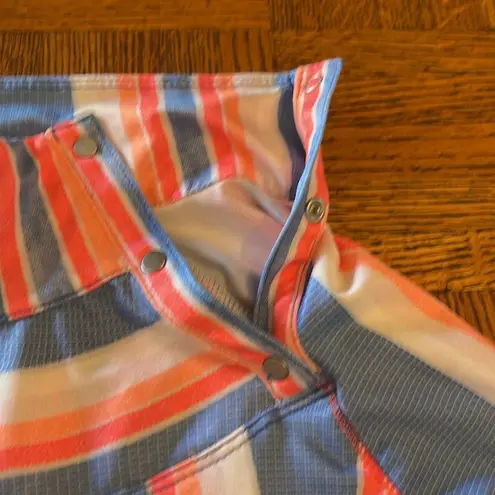 lucky in love UV protection long sleeve pullover size M