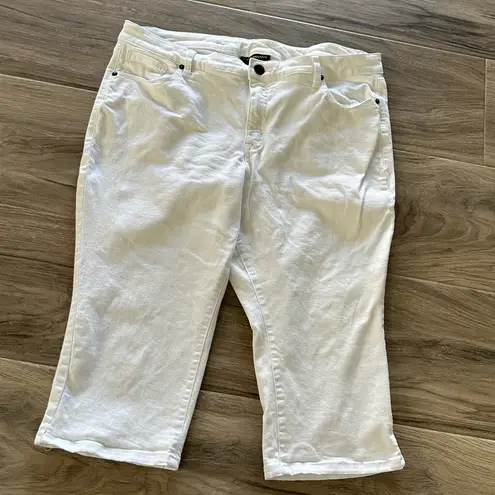 Lane Bryant  white cropped jeans size 18